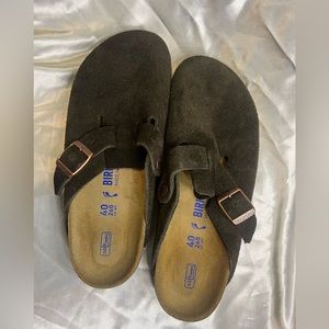 Birkenstock Boston clogs in color mocha, size 40